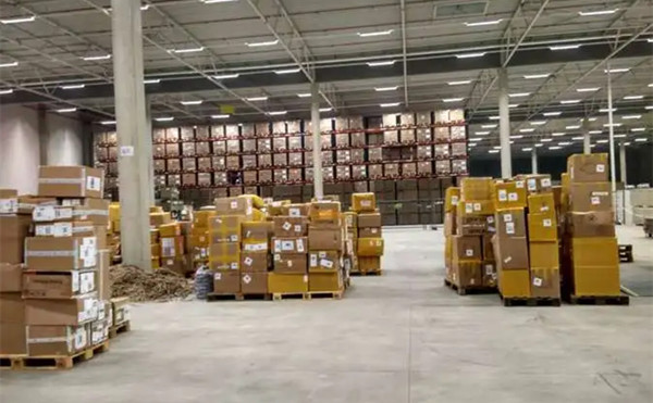 Advantages of overseas warehouses in the UK